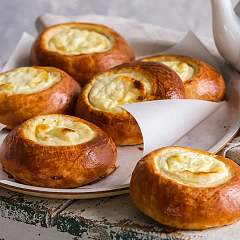 Ватрушка с творогом ~ 120 гр.